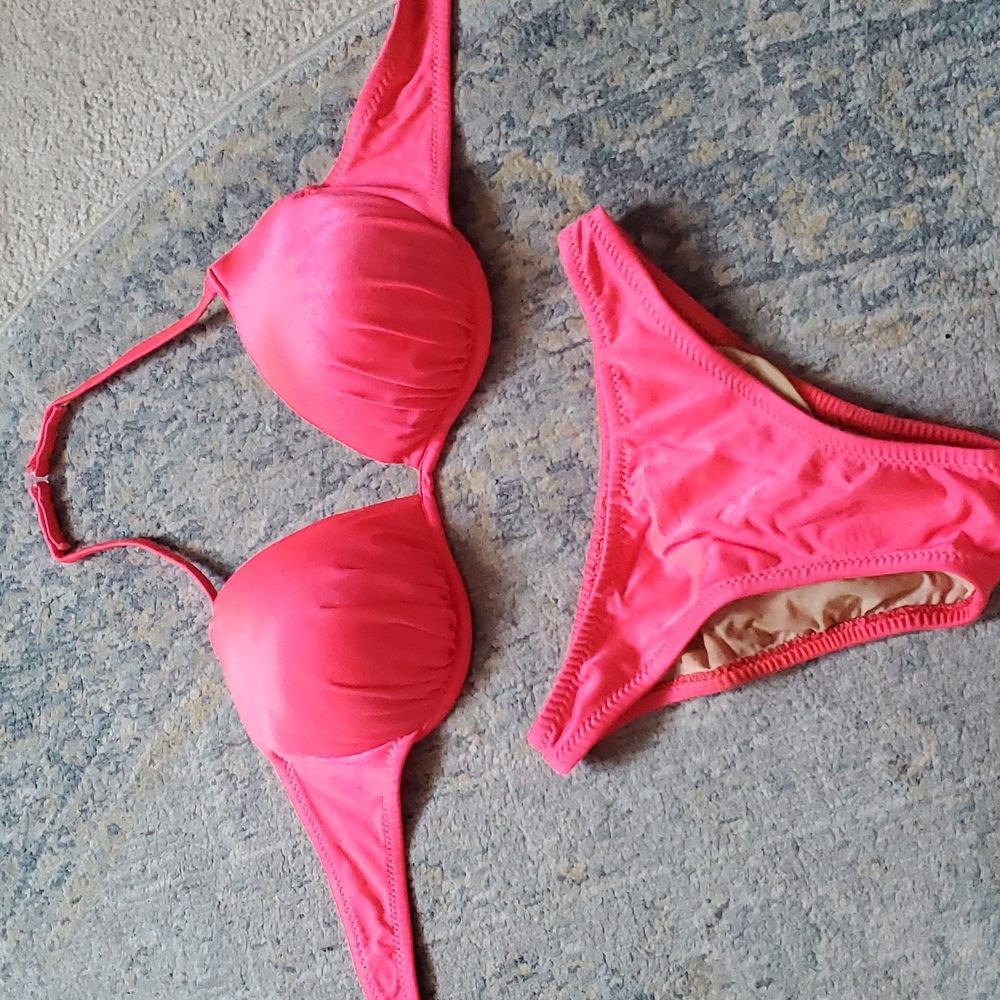 Bikini- hot pink